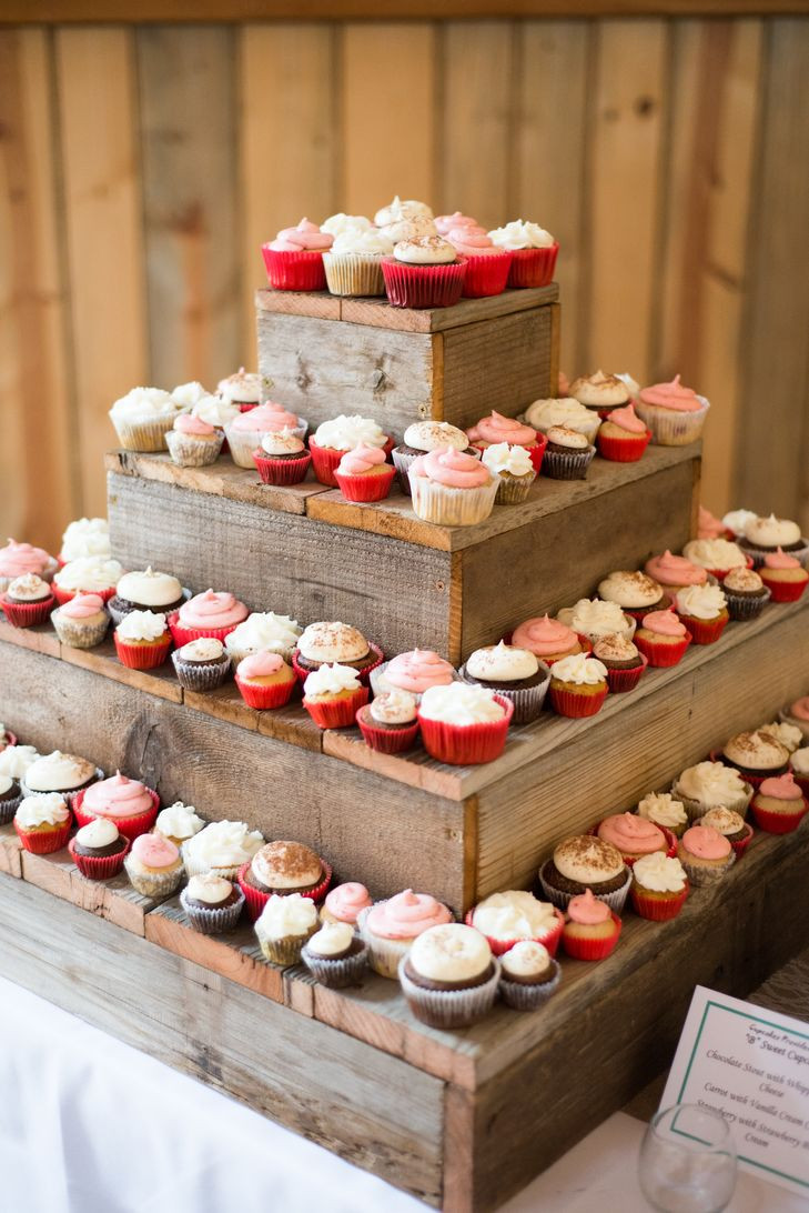 DIY Wedding Cupcake
 DIY Barn Wood Cupcake Stand Dessert Table