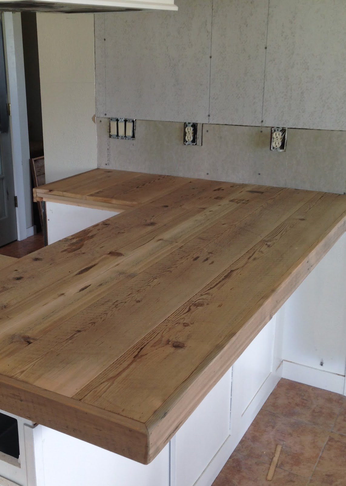 DIY Wood Kitchen Countertops
 DIY Reclaimed Wood Countertop