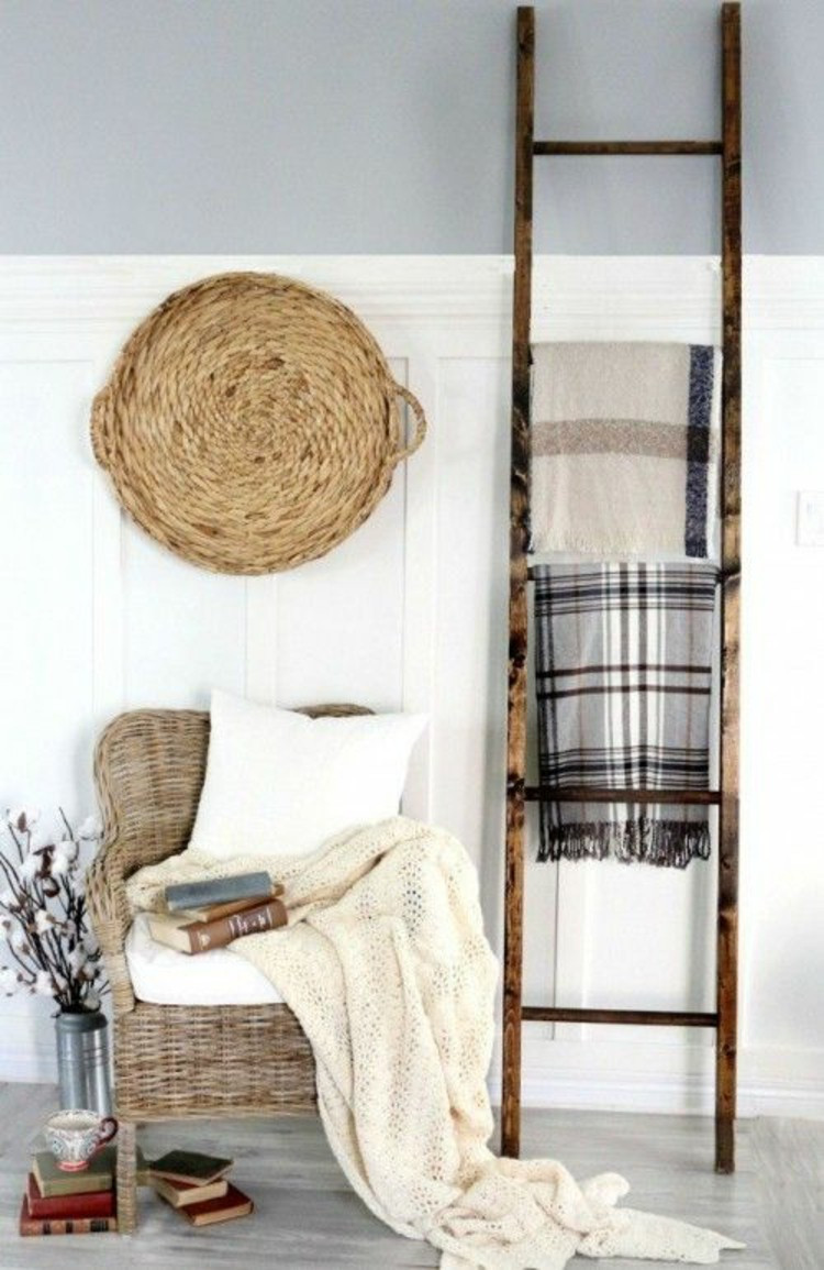 DIY Wooden Ladder
 DIY Projects With An Old Wooden Ladder – 20 Inspirational