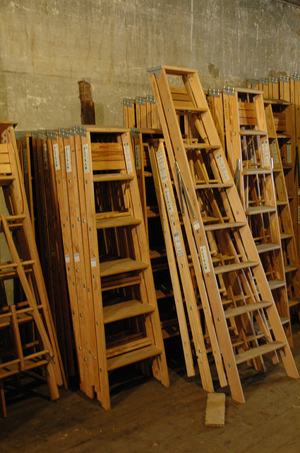 DIY Wooden Ladder
 Make A Wooden Ladder Remodelaholic Decorative Orchard