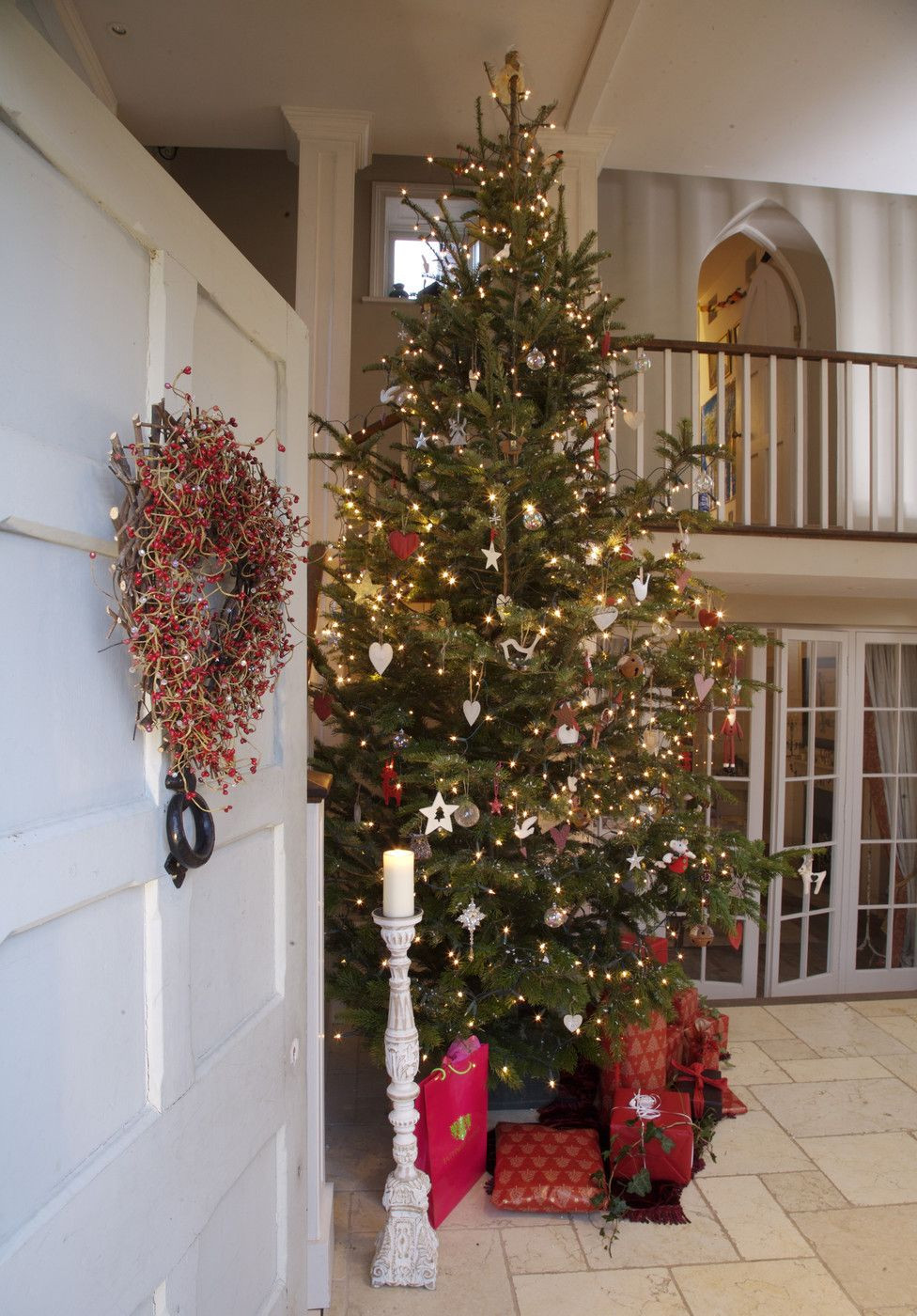 Best ideas about Entryway Christmas Trees
. Save or Pin Last Minute Tree Decorating Ideas For An Enchanting Christmas Now.