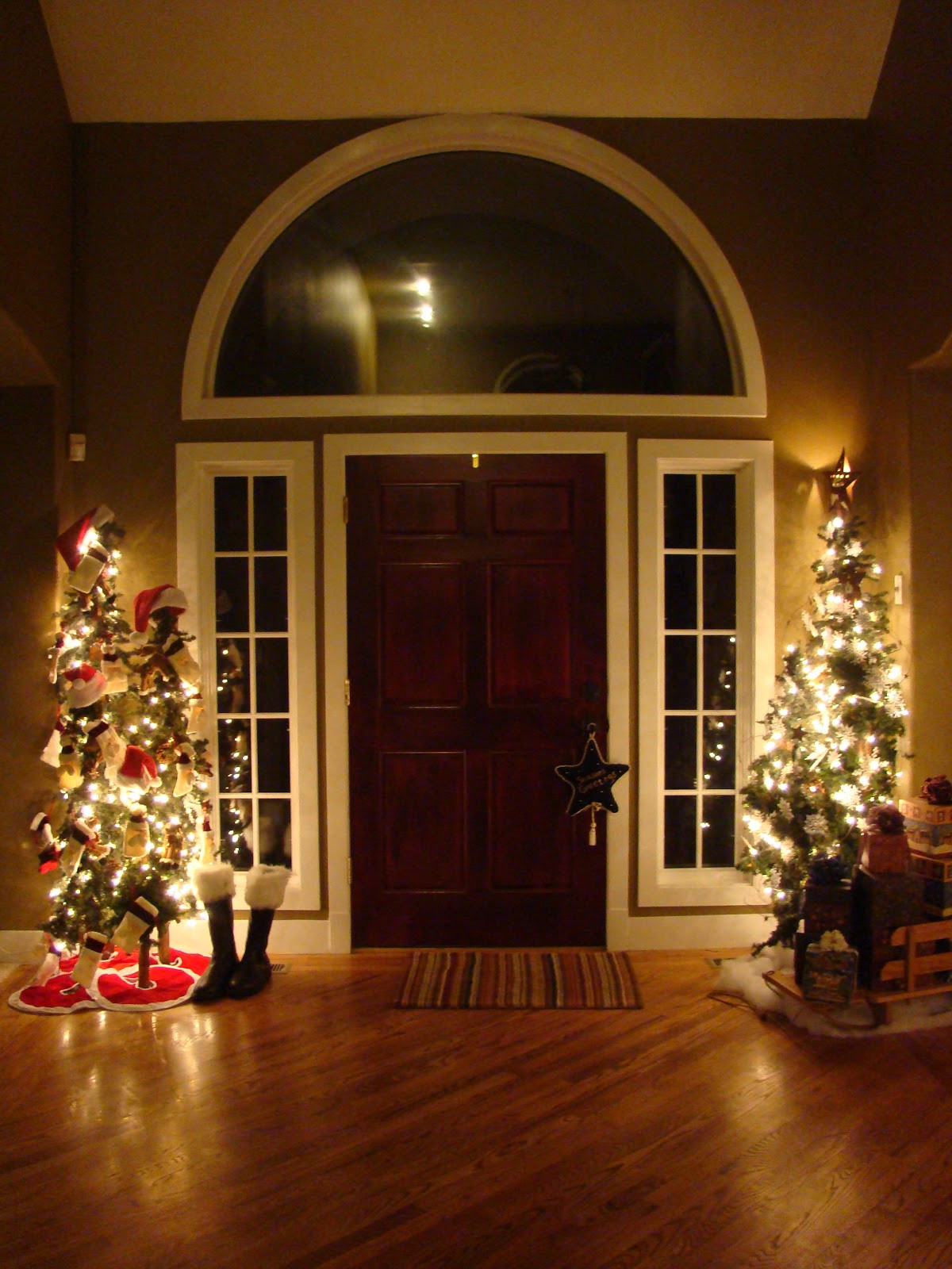 Best ideas about Entryway Christmas Trees
. Save or Pin meibimusings Christmas Decorations Entryway Now.