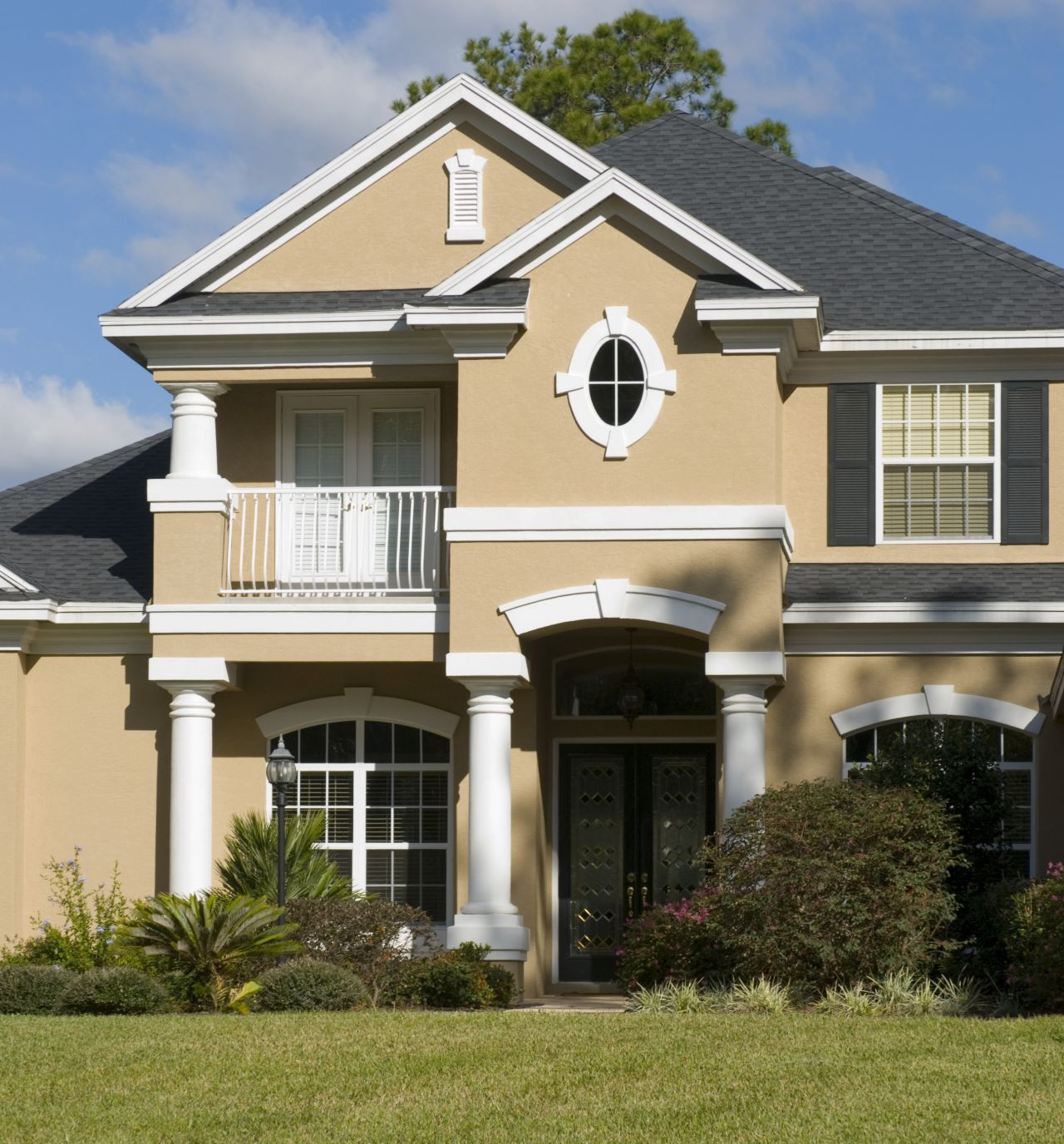 Best ideas about Exterior Paint Colors
. Save or Pin Exterior Paint Schemes And Consider Your Surroundings Now.