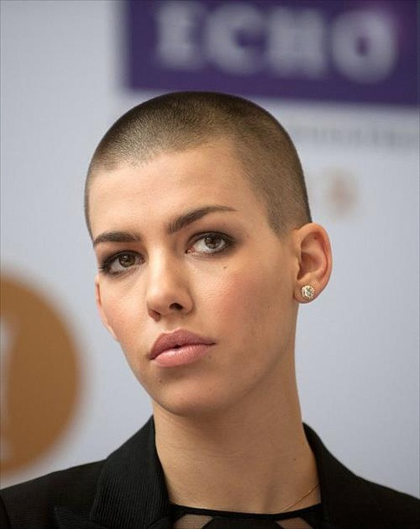 Female Buzz Cut Hair
 Chic and Edgy Short Hairstyles for Women