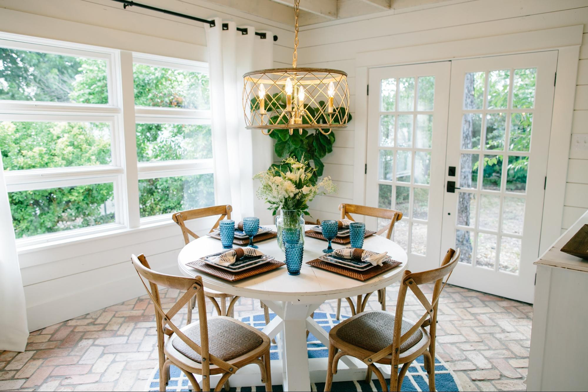 Best ideas about Fixer Upper Dining Room
. Save or Pin Fixer Upper Season 3 Episode 11 Now.