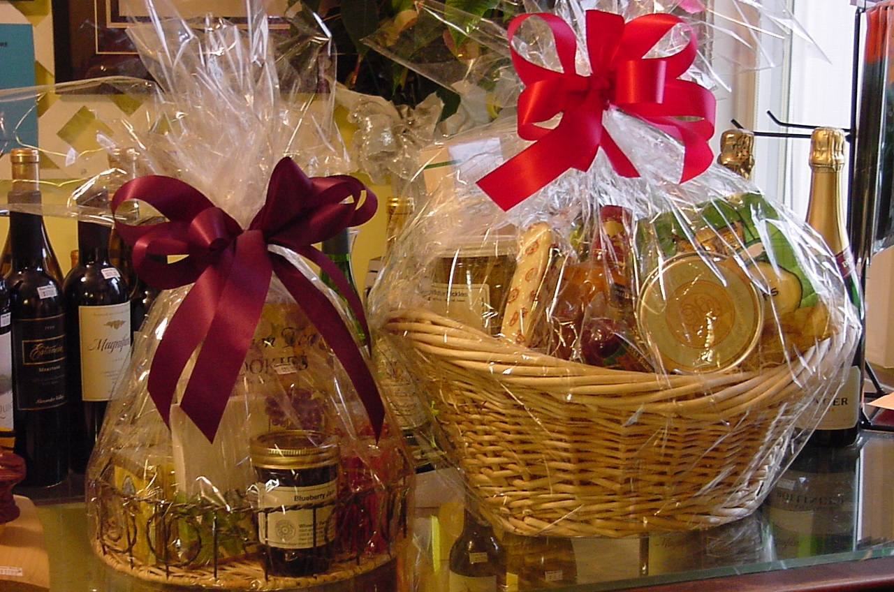 Food Gift Basket Ideas
 Best Birthday and Christmas Food Gift Baskets 2014