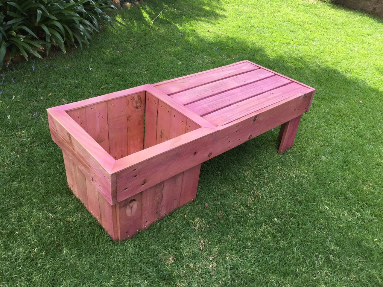 Best ideas about Garden Planter Bench
. Save or Pin Garden Planter Bench petitions The Home Channel Now.