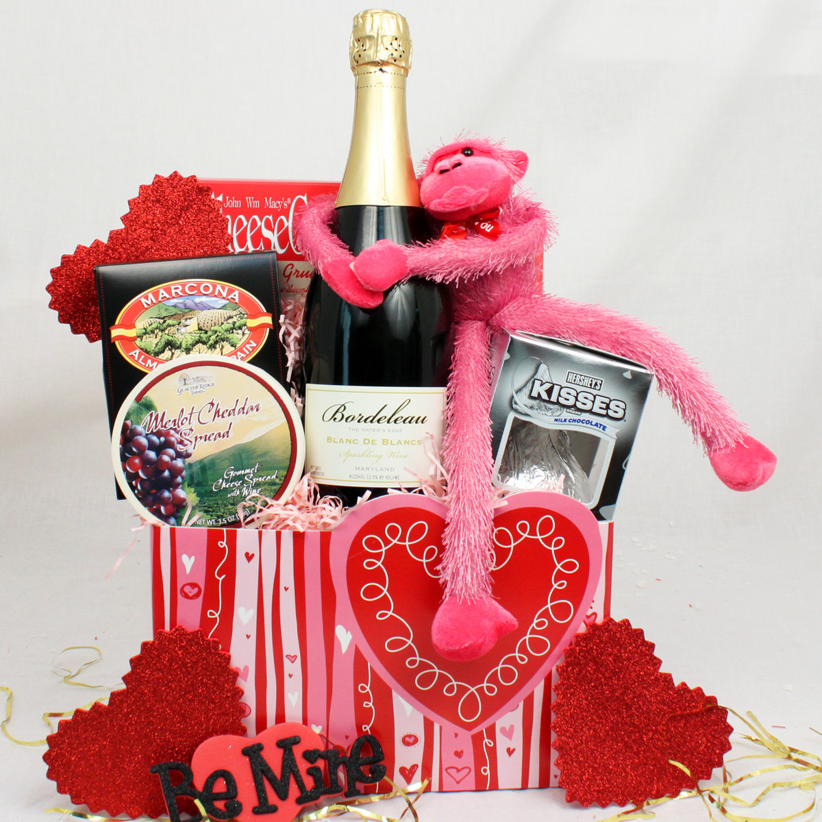 Gift Ideas For Valentines Day
 Valentine Gift Baskets Ideas InspirationSeek