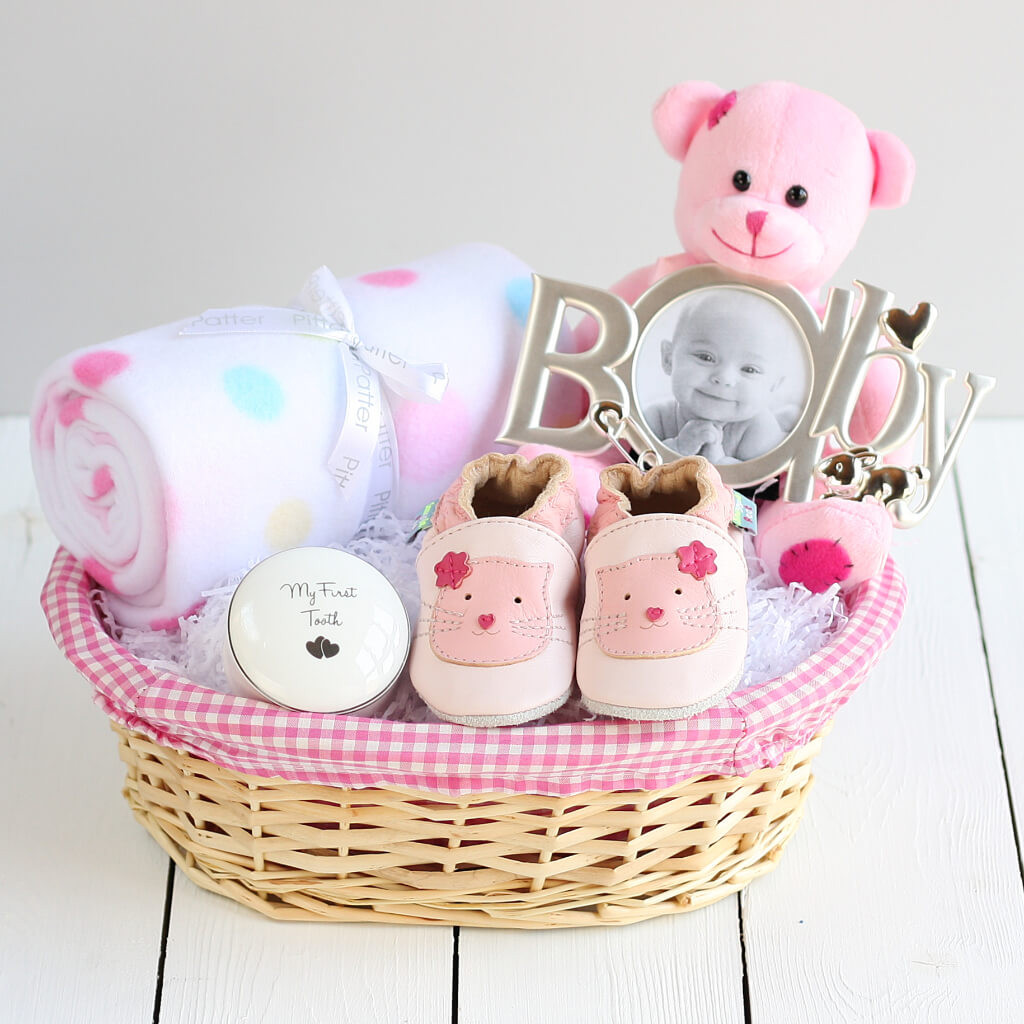 Girl Baby Shower Gift Basket Ideas
 Deluxe Girl New Baby Gift Basket Newborn Baby Hamper