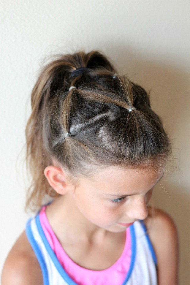 Girls Easy Hairstyles
 59 Easy Ponytail Hairstyles for School Ideas