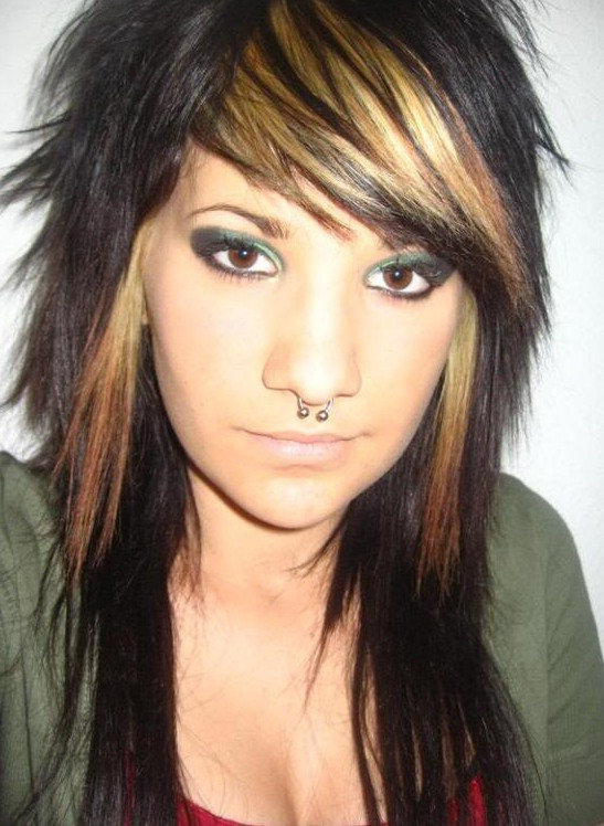 Girls Hair Cut Style
 Emo Hairstyles for Girls Latest Popular Emo Girls