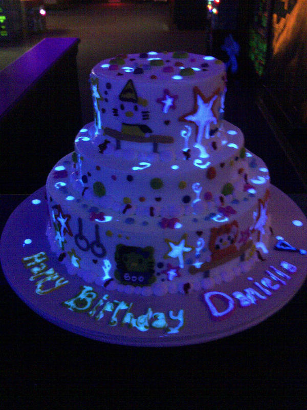 Glow In The Dark Birthday Cake
 Wedding and Other theme Cakes for October 2013 Cakes and