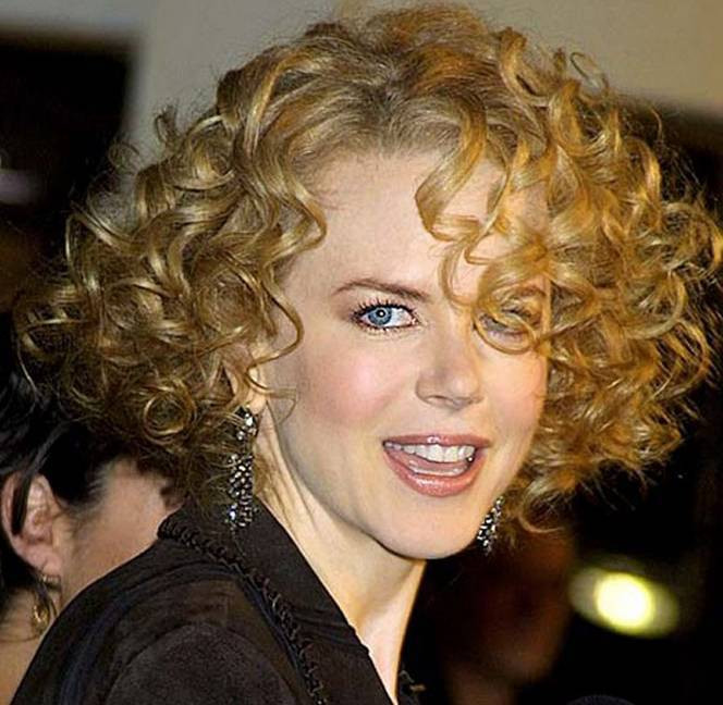 Haircuts For Fine Curly Hair
 Mind Blowingly Gorgeous Hairstyles for Fine Curly Hair