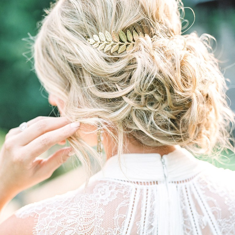 Hairstyle Ideas For Wedding
 5 Bohemian Wedding Hairstyle Ideas and Accessories We re