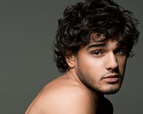 Hairstyles For Guys With Thick Curly Hair
 Stylish Wavy Hairstyles for Men 2014