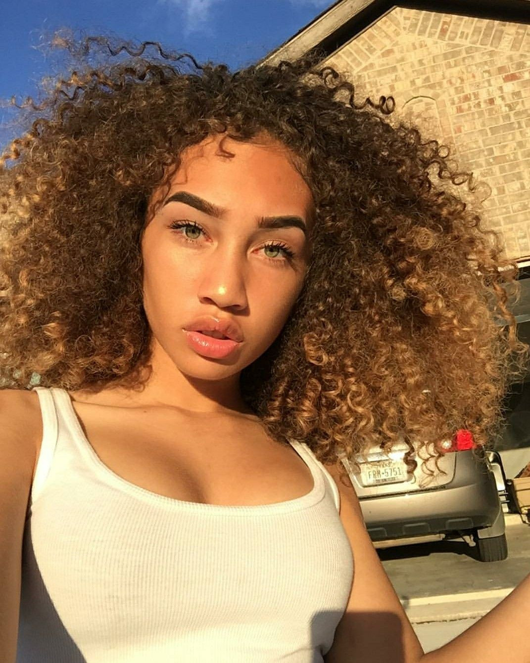 The Best Hairstyles for Light Skin Females - Best Collections Ever ...