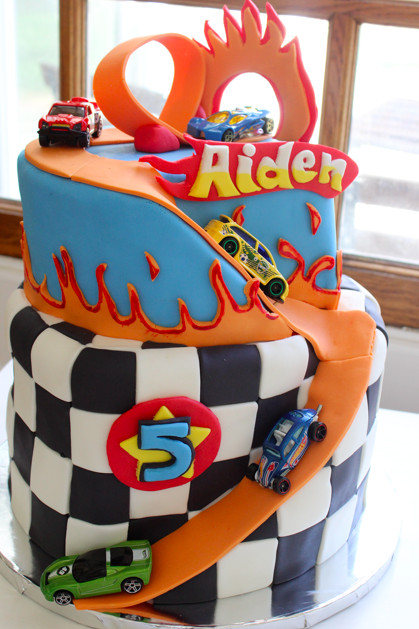 Hot Wheels Birthday Cake
 Changs and Changes Hot Wheels