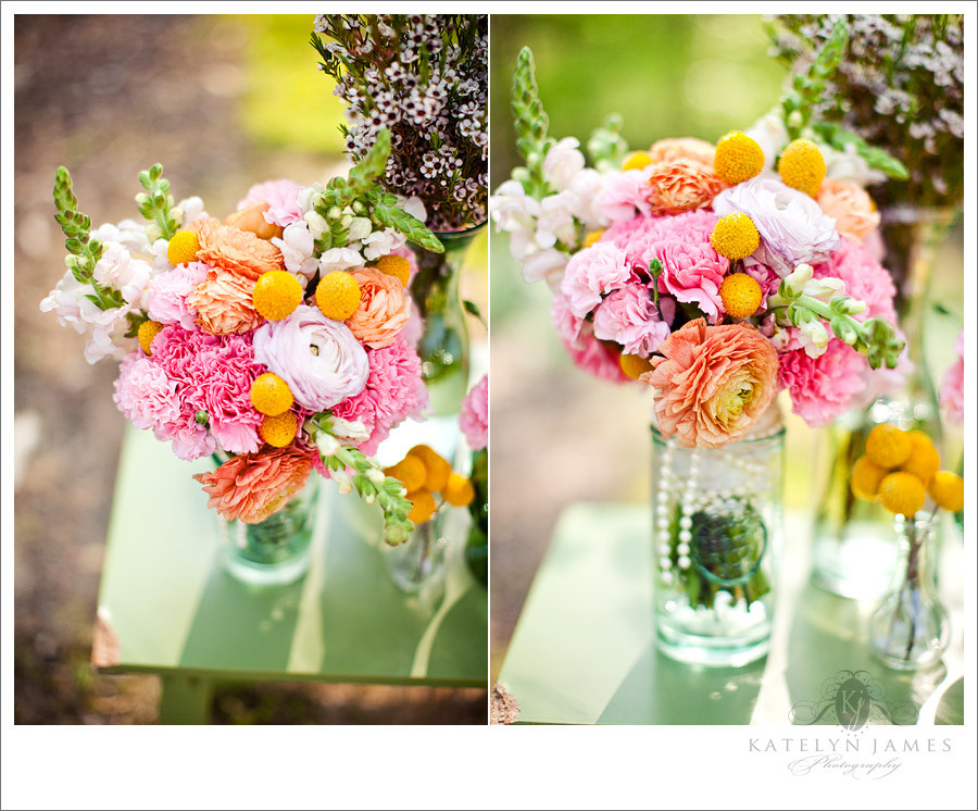 How To DIY Wedding Flowers
 Creating Clusters