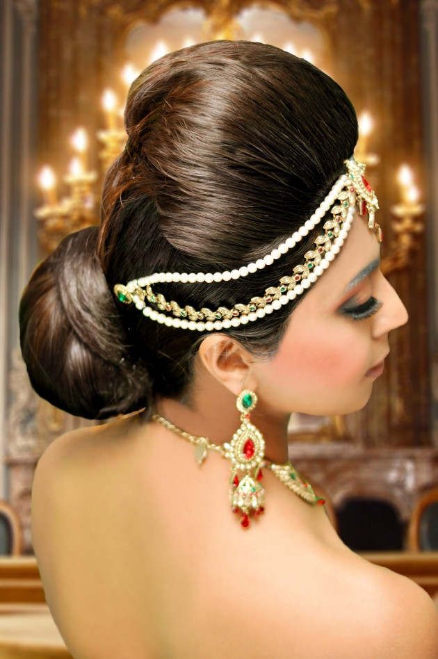 Indian Bun Hairstyles For Long Hair
 Hairstyles For Indian Wedding – 20 Showy Bridal Hairstyles