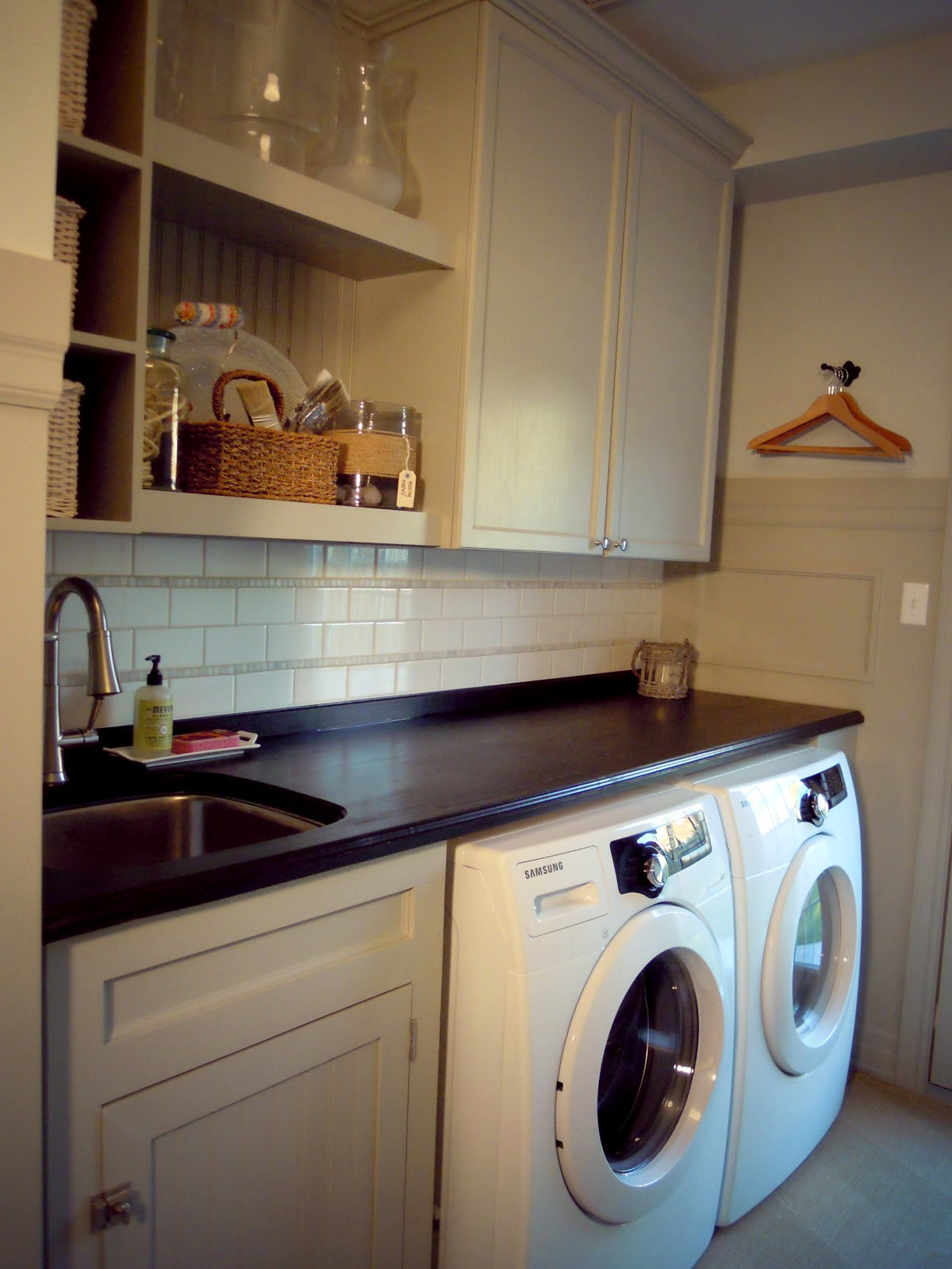 Best ideas about Laundry Room Sinks
. Save or Pin White Wood pleted laundry room Now.