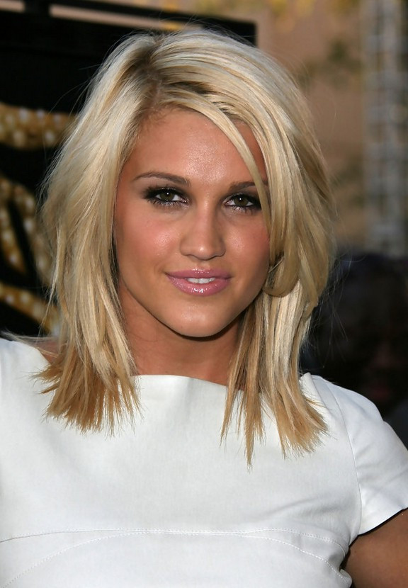 Layered Haircuts For Medium Length Hair
 Ashley Roberts Layered Hairstyle for Medium Length Hair