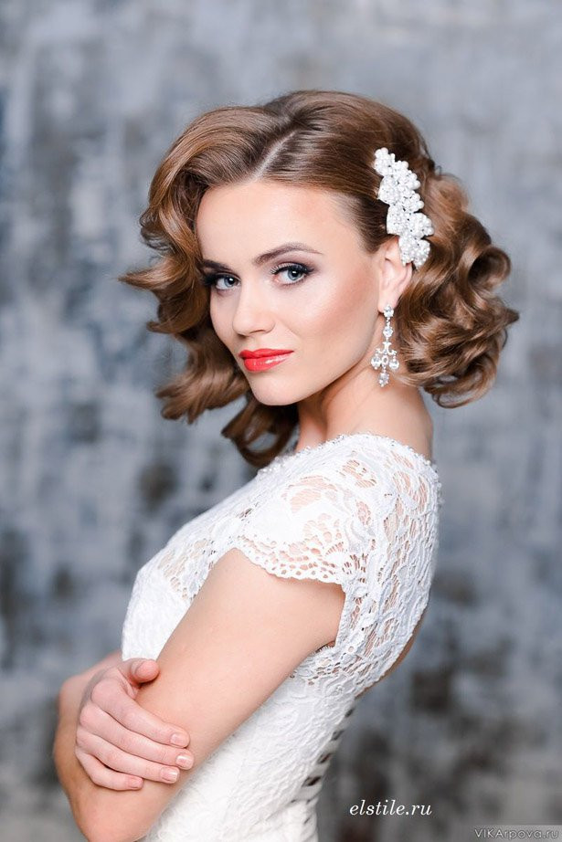 Medium Wedding Hairstyle
 23 Glamorous Bridal Hairstyles with Flowers Pretty Designs