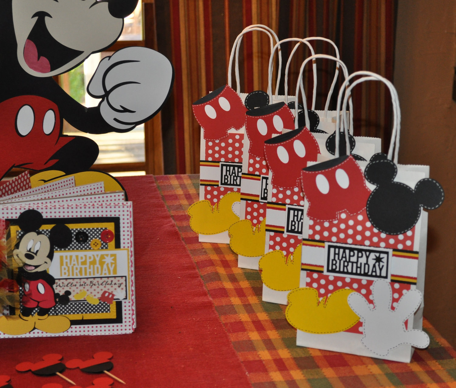 Best ideas about Mickey Mouse Gift Ideas
. Save or Pin Party t bags Now.