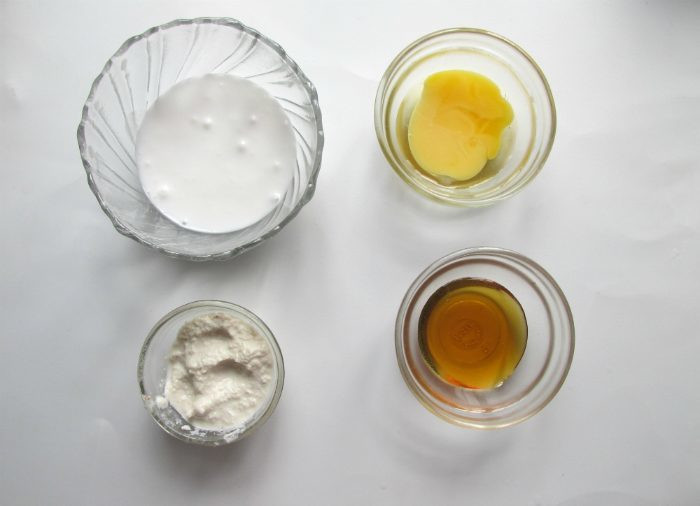 Moisturizing Hair Mask DIY
 DIY Moisturizing Hair Mask For Frizzy Hair