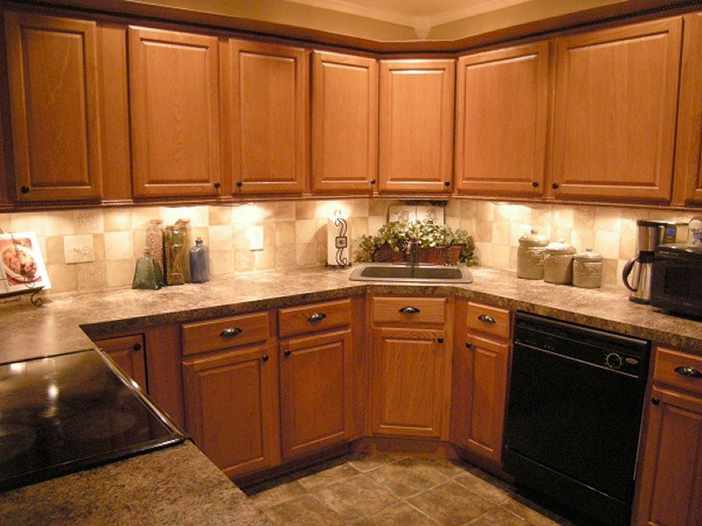 Best ideas about Oak Cabinet Kitchen Ideas
. Save or Pin Oak Cabinet Backsplash House Furniture Now.