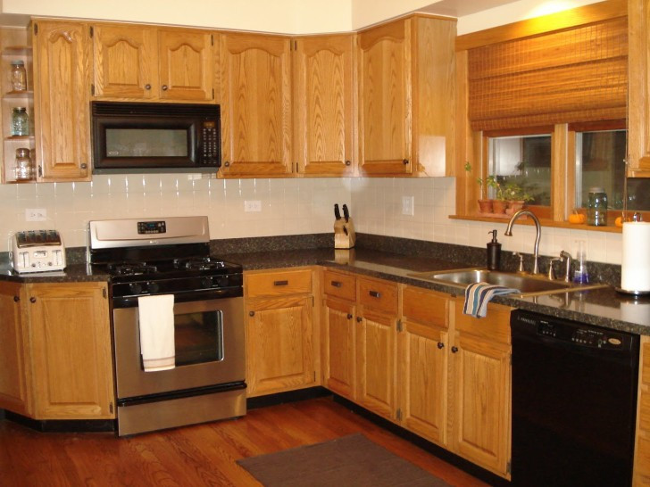 Best ideas about Oak Cabinet Kitchen Ideas
. Save or Pin Small U Shaped Kitchen Designs With Oak Cabinets bined Now.