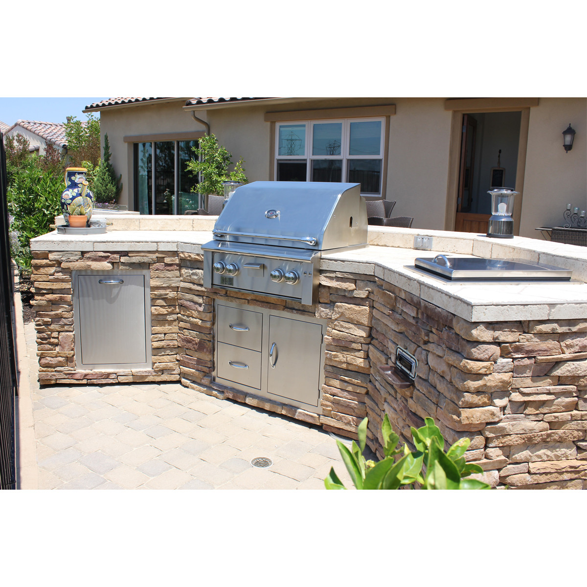 Best ideas about Outdoor Kitchen Islands
. Save or Pin Curved BBQ Island w Stacked Stone and Stereo System Now.