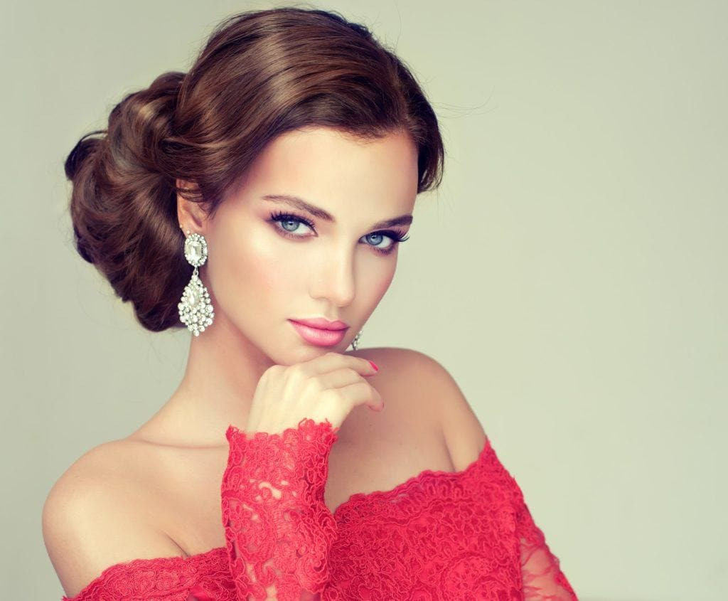 Pageant Hairstyles Updo
 The Top 10 Pageant Hairstyles and What They All Have in mon