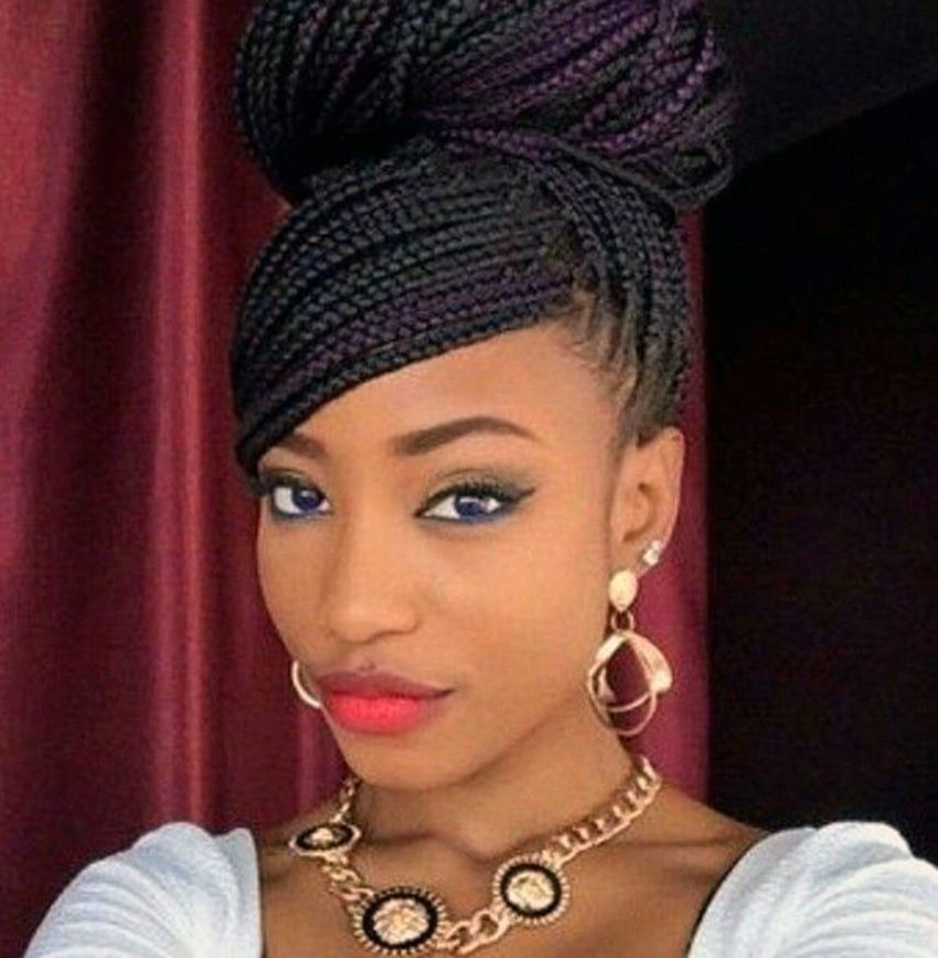 Professional Braided Hairstyles
 Opting for the African hair braiding makeup