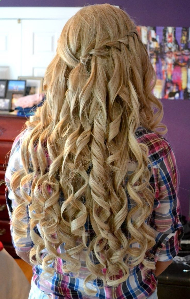 Prom Hairstyles Curled
 Curly Hairstyles For Prom Half Up Half Down Twist 2018