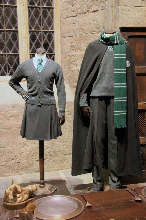 Ravenclaw Costume DIY
 The official male and female Slytherin costumes