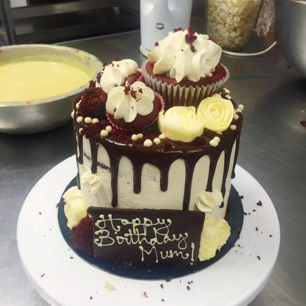 Red Velvet Birthday Cake
 Lady Red Velvet Birthday Cake in Teddington Anges de Sucre