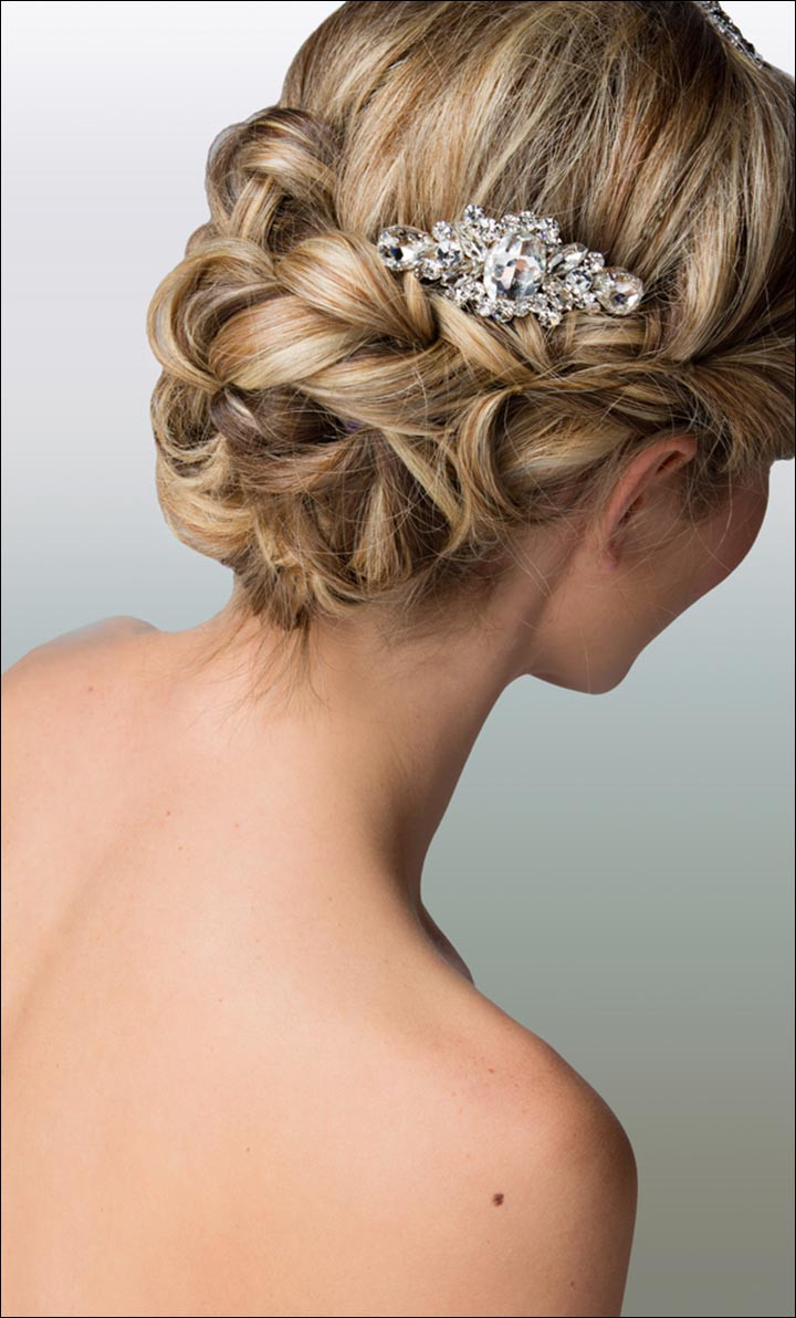 Romantic Wedding Hairstyle
 23 Evergreen Romantic Bridal Hairstyles