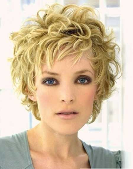 Short Curly Hairstyles For Girls
 35 Cute Hairstyles For Short Curly Hair Girls