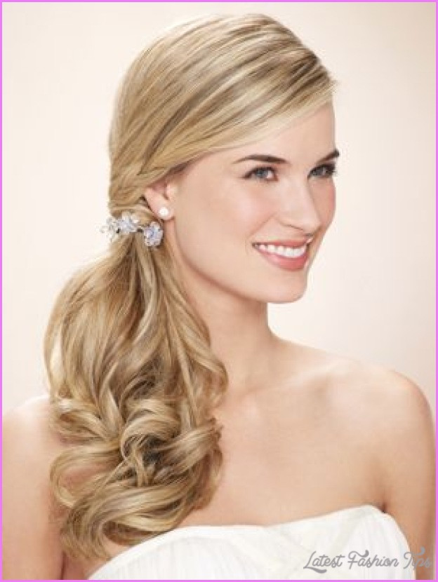 Side Hairstyles For Prom
 Prom hairstyles side ponytail LatestFashionTips