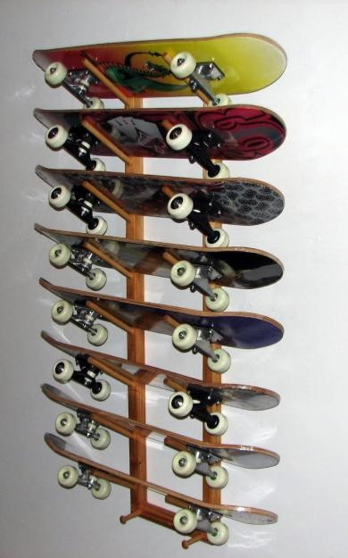 Skateboard Rack DIY
 10 best ideas about Skateboard Rack on Pinterest