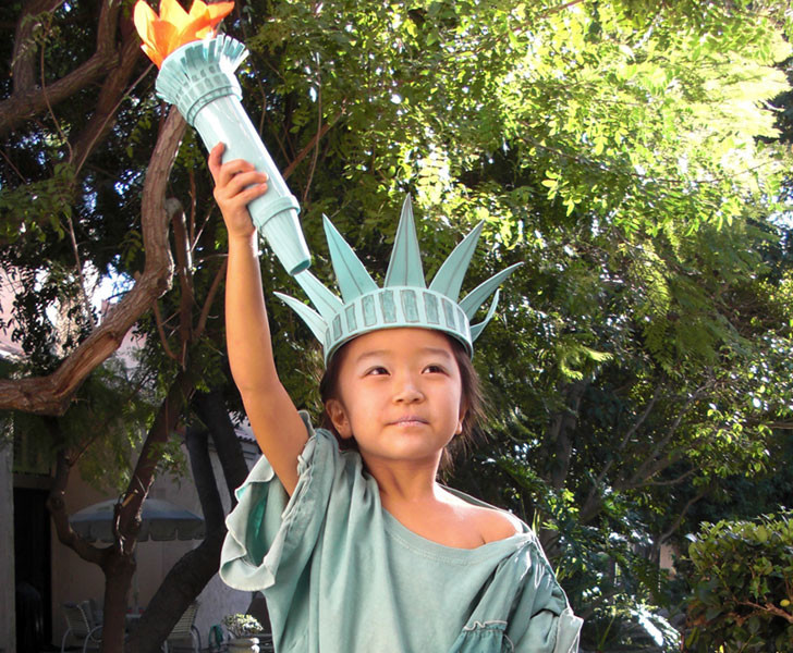 Statue Of Liberty Costume DIY
 HOW TO Make a DIY Statue of Liberty Halloween Costume