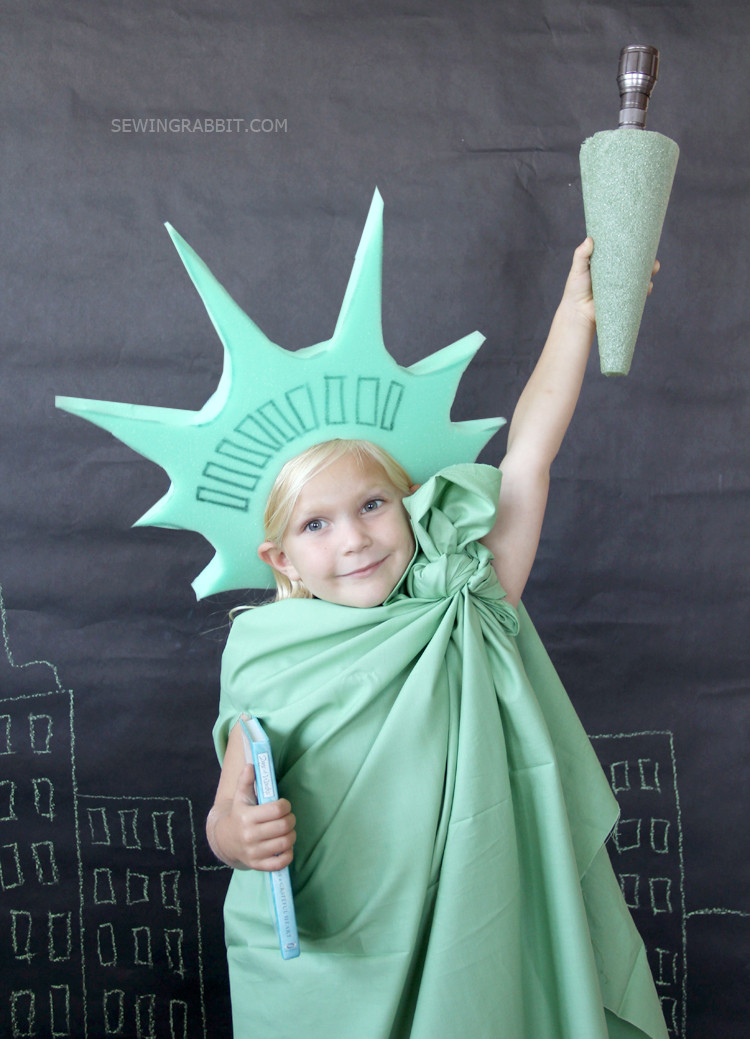 Statue Of Liberty Costume DIY
 Last Minute Statue of Liberty Costume The Sewing Rabbit