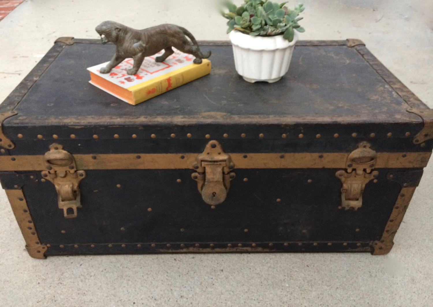 Best ideas about Steamer Trunk Coffee Table
. Save or Pin Antique Steamer Trunk Coffee Table Rustic SteamPunk Trunk Now.