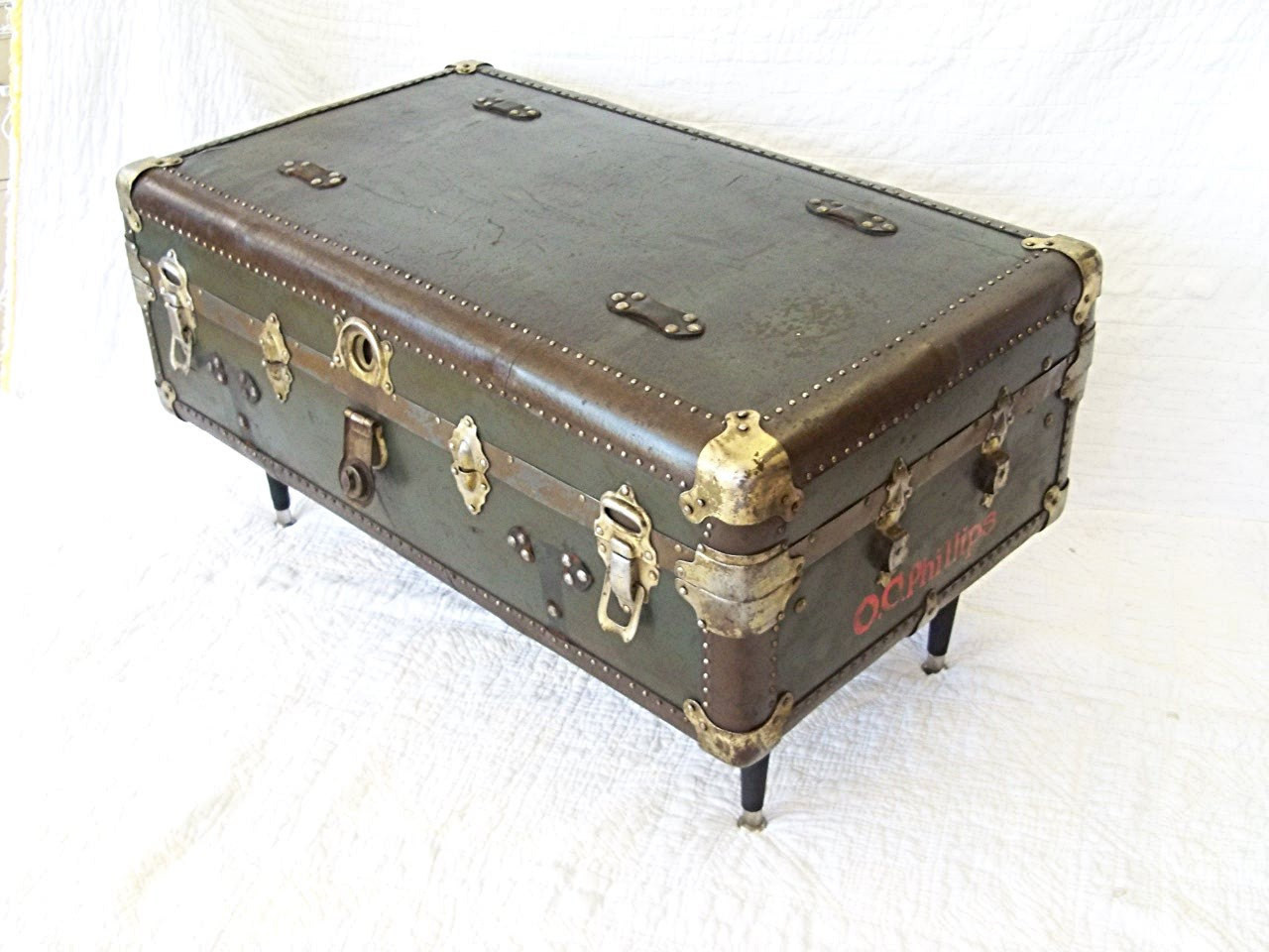 Best ideas about Steamer Trunk Coffee Table
. Save or Pin COFFEE TaBLE STEAMER TRUNK Vintage Wardrobe by MrsRekamepip Now.