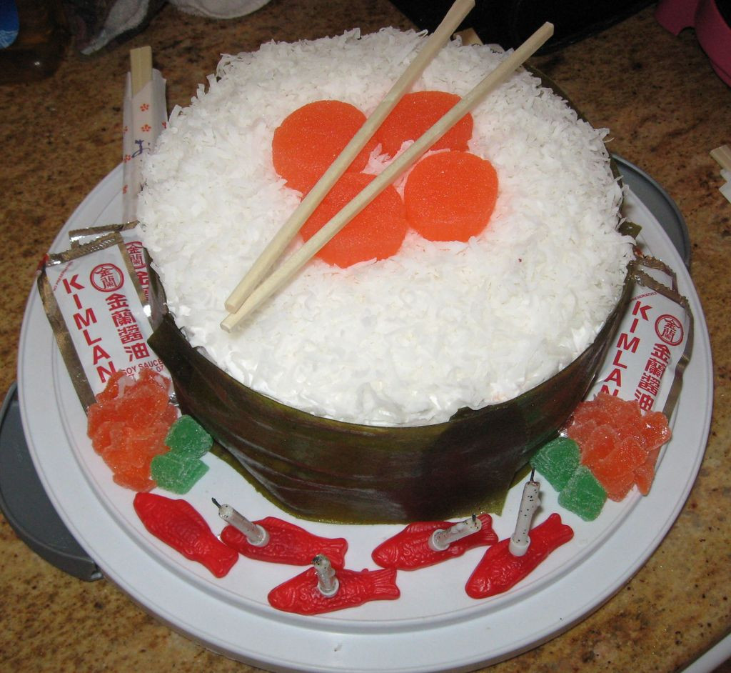Sushi Birthday Cake
 How to Make an Ikura Sushi Birthday Cake