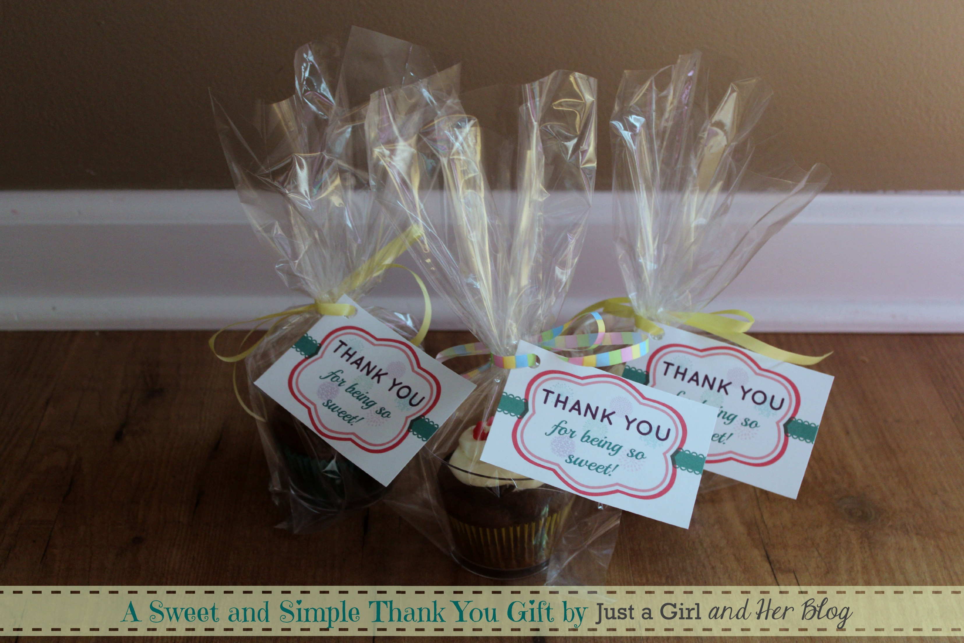 Thank Gift Ideas
 A Sweet and Simple Thank You Gift with FREE Printable