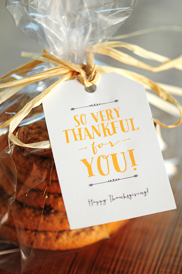 Thanksgiving Gift Ideas
 Free Thanksgiving Gift Tags & Note Card Printables