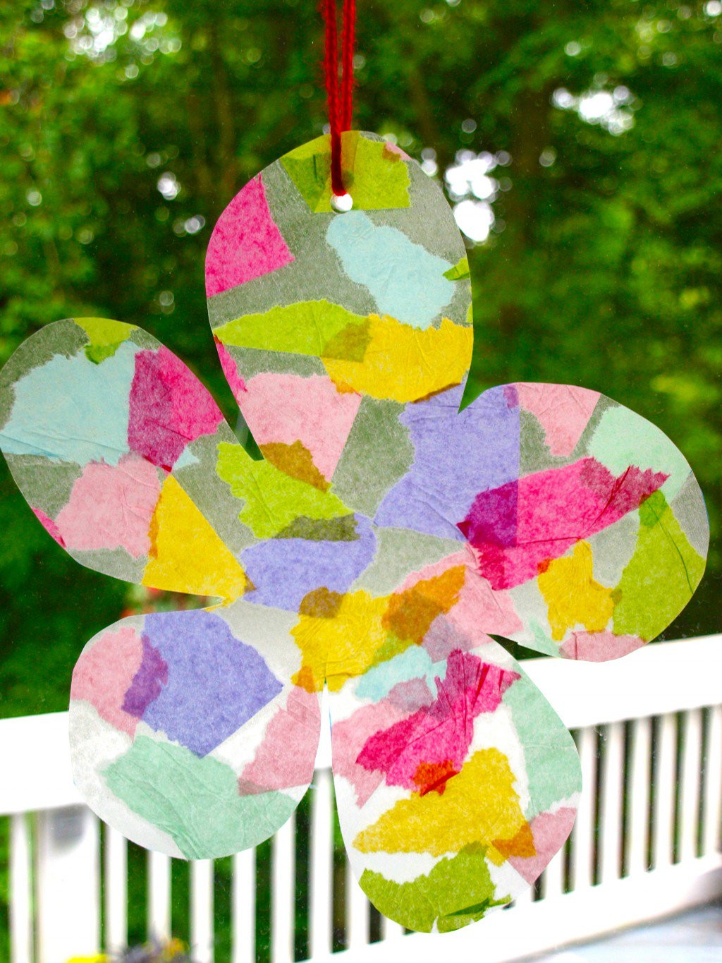 Toddler Craft Project
 Suncatcher Craft Project for Toddlers