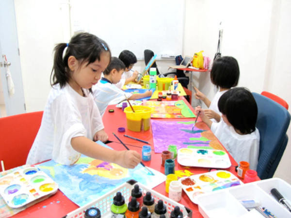 Toddlers Arts And Crafts
 Epsom Camp