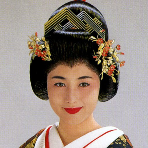 Traditional Japanese Hairstyles Female
 The gallery for Traditional Korean Hairstyles